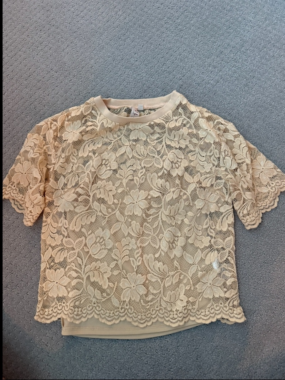 Dolan beige floral top - Picture 2 of 2